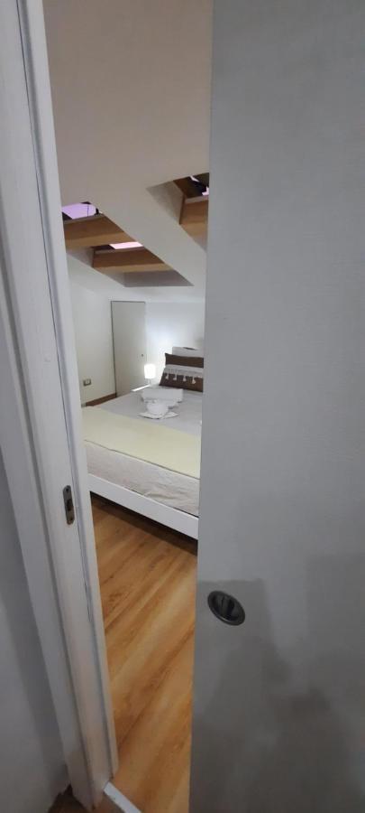 La Mansarda Suite Benevento Bagian luar foto