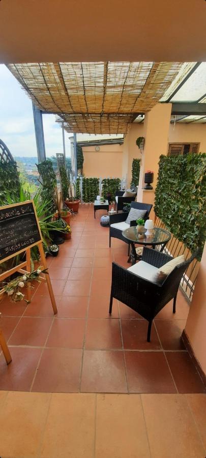 La Mansarda Suite Benevento Bagian luar foto