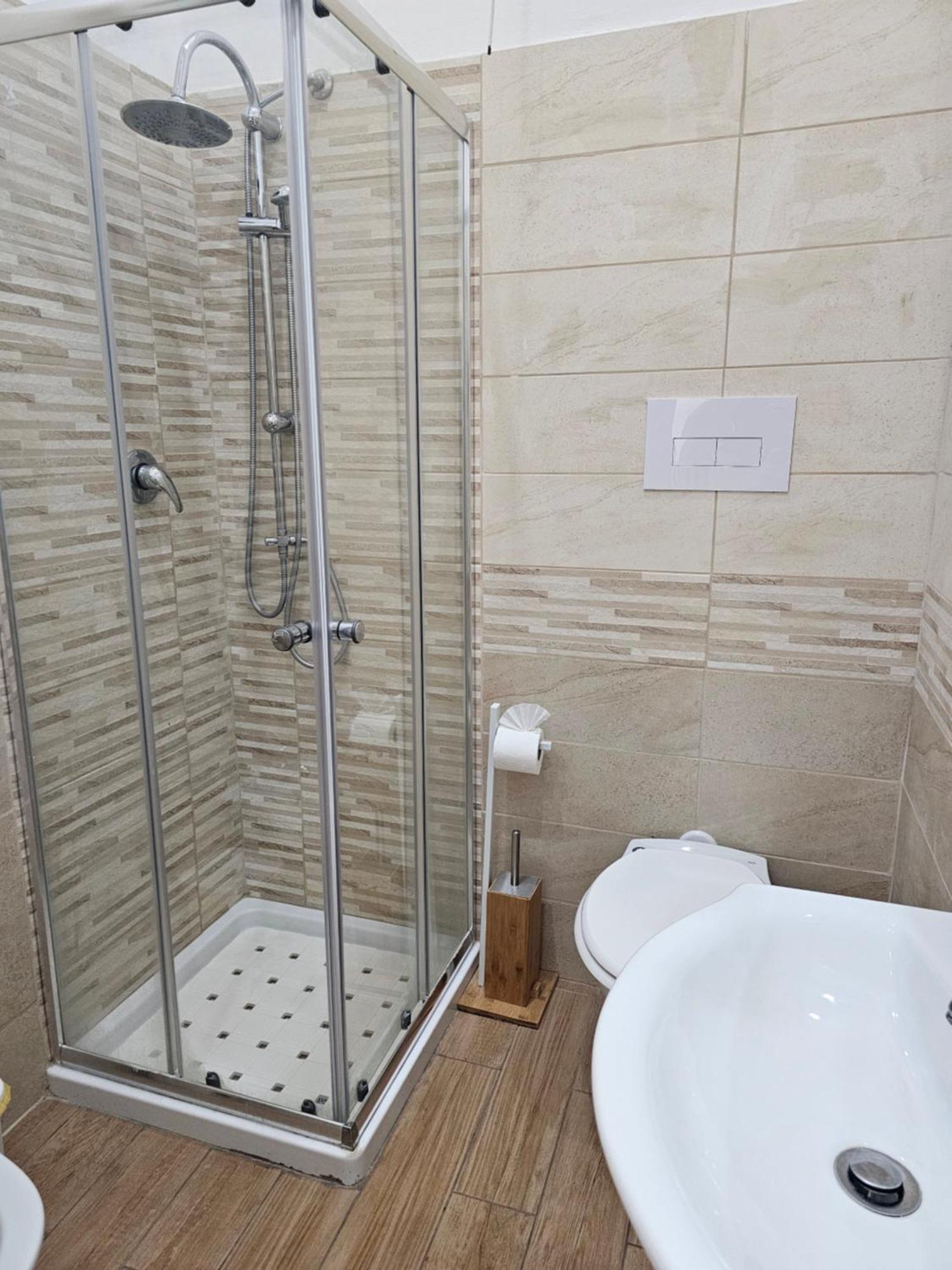 La Mansarda Suite Benevento Bagian luar foto